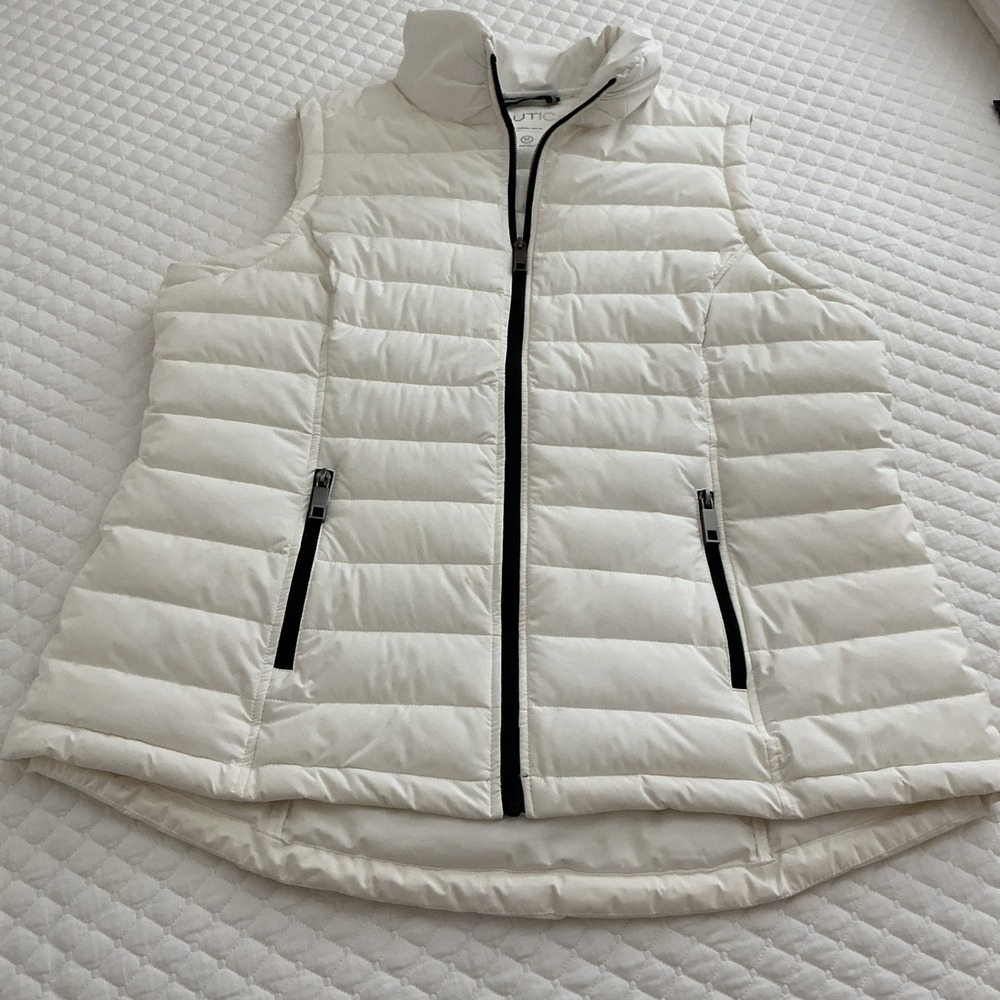 Nautica Women's XL Quilted Puffer Vest White Full Zip Pockets Sleeveless